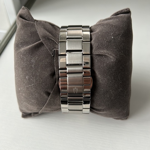 Bulova Men’s Classic Wilton 6-Hand Chronograph Quartz (BRAND NEW - Never Worn) - Picture 5 of 6